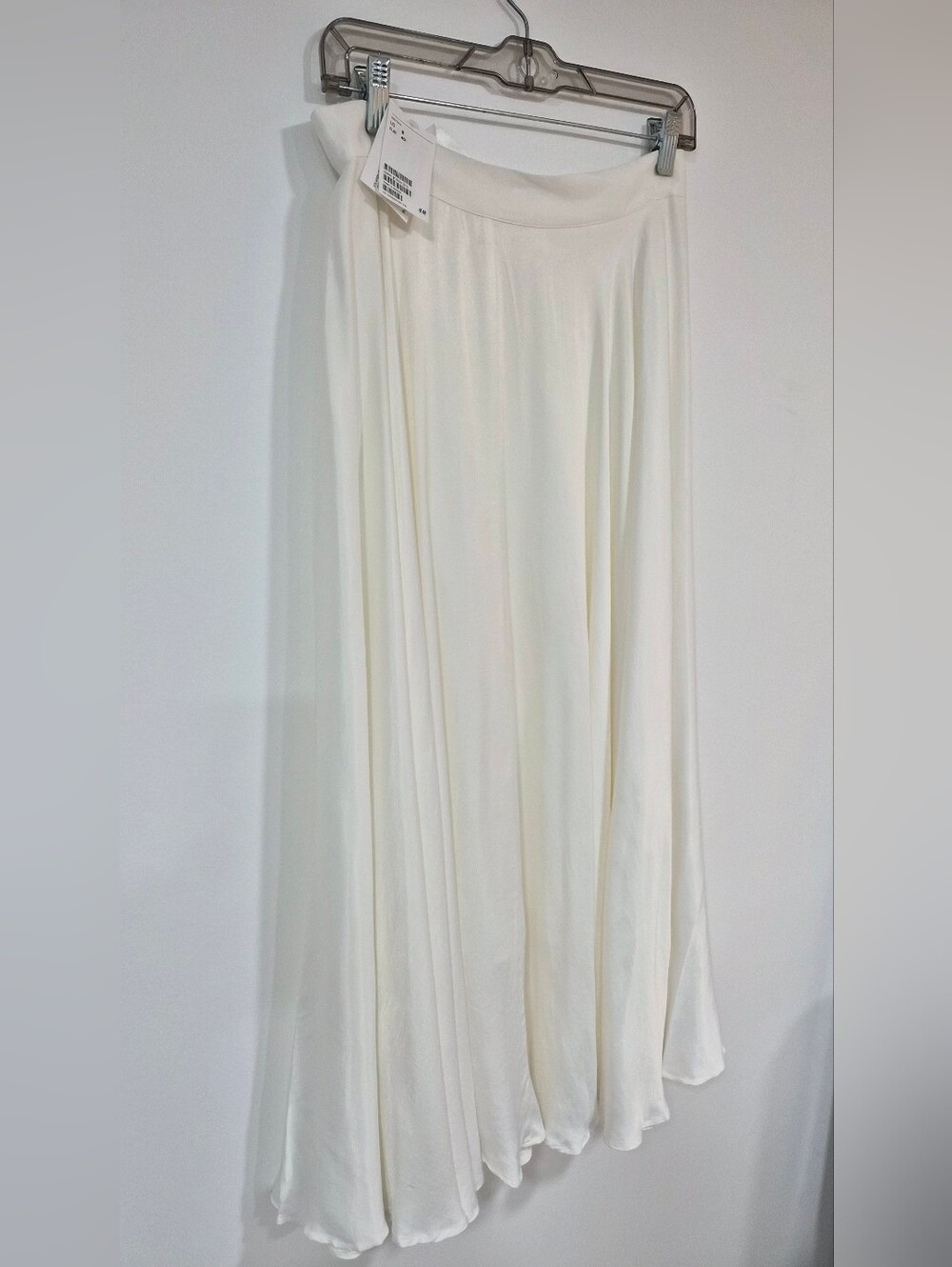 H&M Cream Skirt - Size 8 - New with Tags